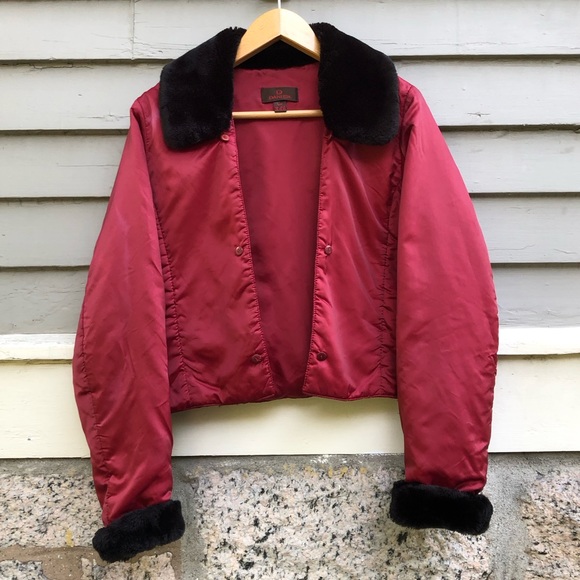 Danier Red Cropped ThemoLite Jacket Liner Bomber Black Faux Fur Collar Cuffs S/M - Picture 14 of 17